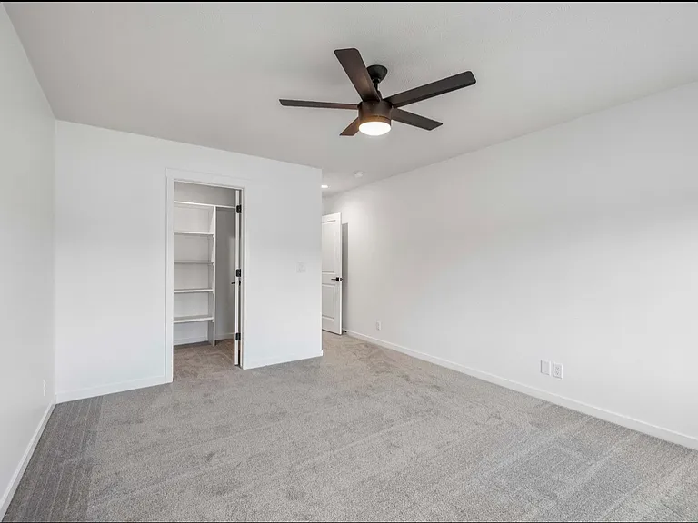 Castle Pine Dr — Photo 28