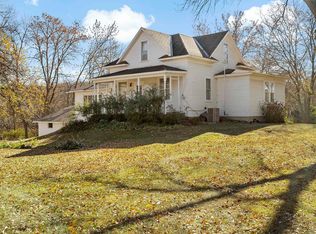 801 Maple St, Henderson, MN 56044