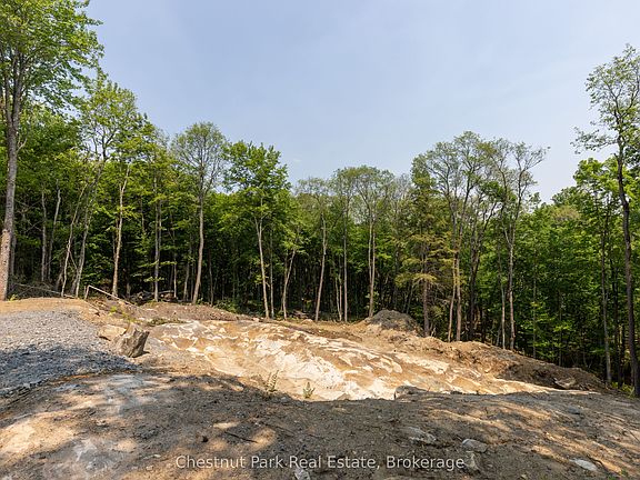 3rd image of 2212 Aspdin Rd