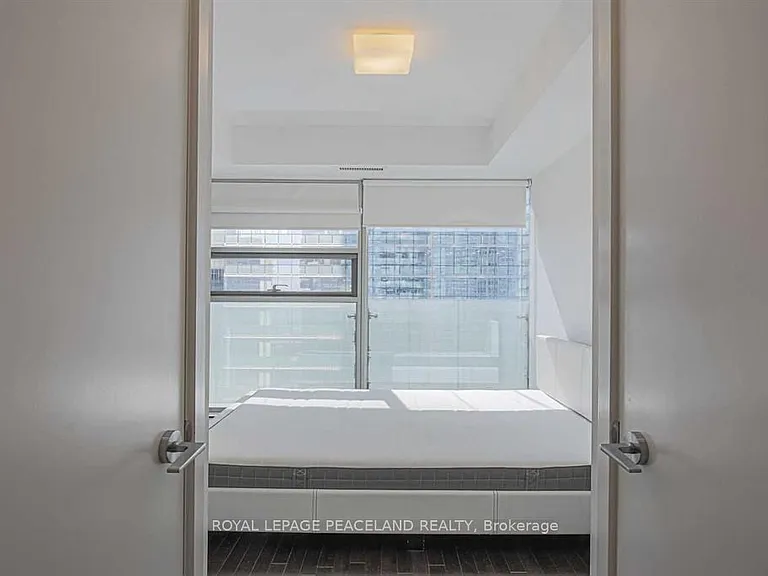 12 York St #1509 — Photo 11