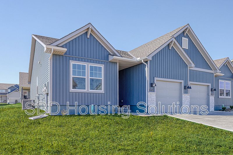 1st image of 27313 E Oak View Dr