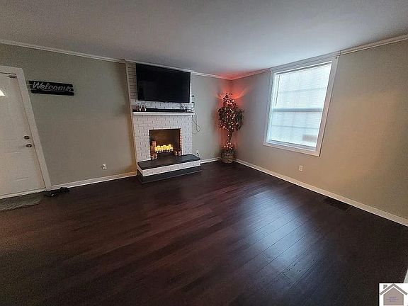 2nd image of 3880 Pecan Dr