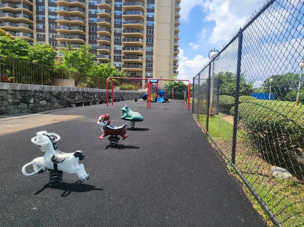 18-15 215th Street image 28 of 38