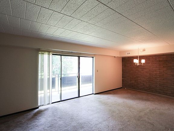 4th image of 515-519 Rebecca Ave #515D