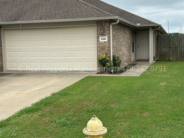 1200 Fianna Place Ct