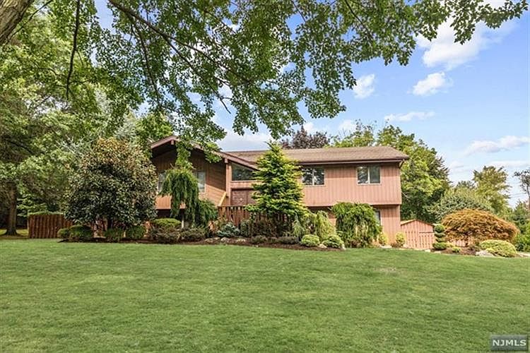 1st image of 578 Scarangella Ct