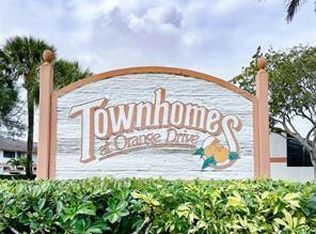 7125 SW 42nd Pl, Davie, FL 33314