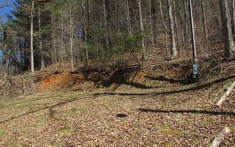1st image of 4311 White Oak Dr