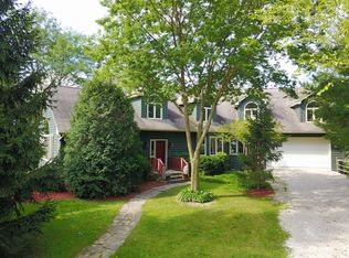 42360 N Crawford Rd, Antioch, IL 60002