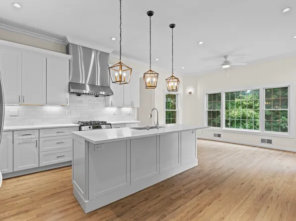 442 Lexington Avenue, New Haven, CT 06513