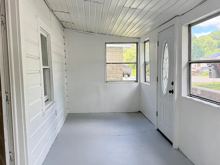 240 Jersey Ave — Photo 19