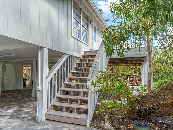 3rd image of 5058 Seahorse AVE