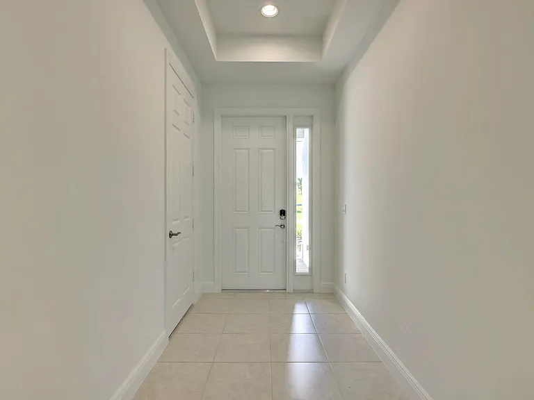 2466 SE Robin Cir — Photo 8