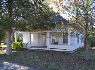 111 W Fair St, Grayville, IL 62844