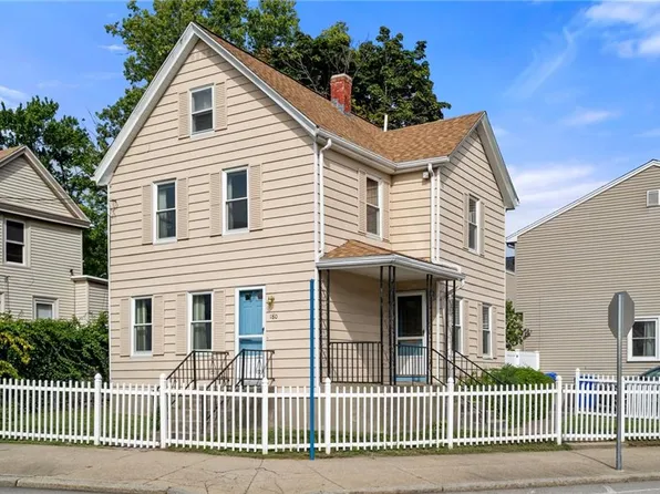 180 Beechwood Ave #3, Pawtucket, RI 02860