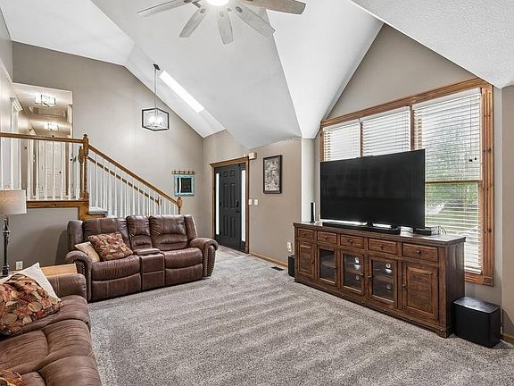 5th image of 14611 Killarney Ln