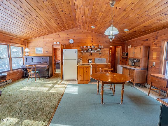 5th image of 342 Flat Creek Road