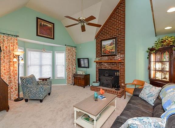 4th image of 9101 Francis Run Ct