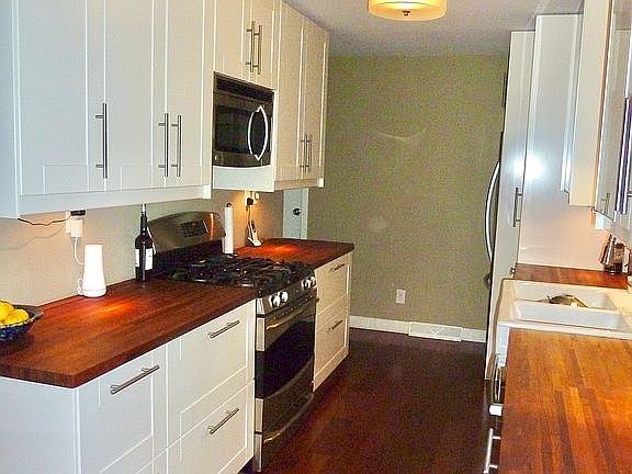 Nicely appointed kitchen