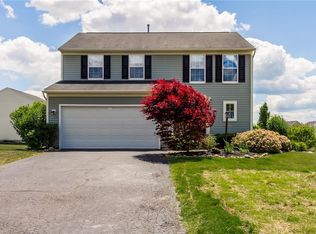 1467 Coral Dr, Farmington, NY 14425