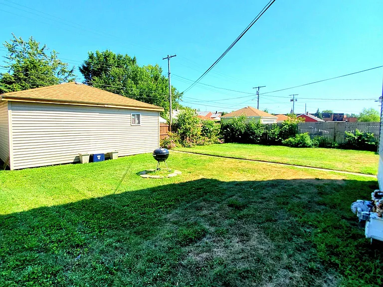 4129 Towle Ave — Photo 4