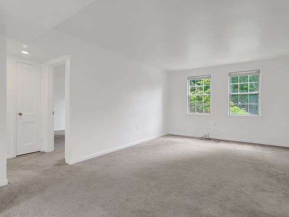 2nd image of 1413 Belle View Blvd Suite B2
