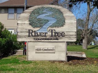 418 Garland Dr APT 111, Lake Jackson, TX 77566