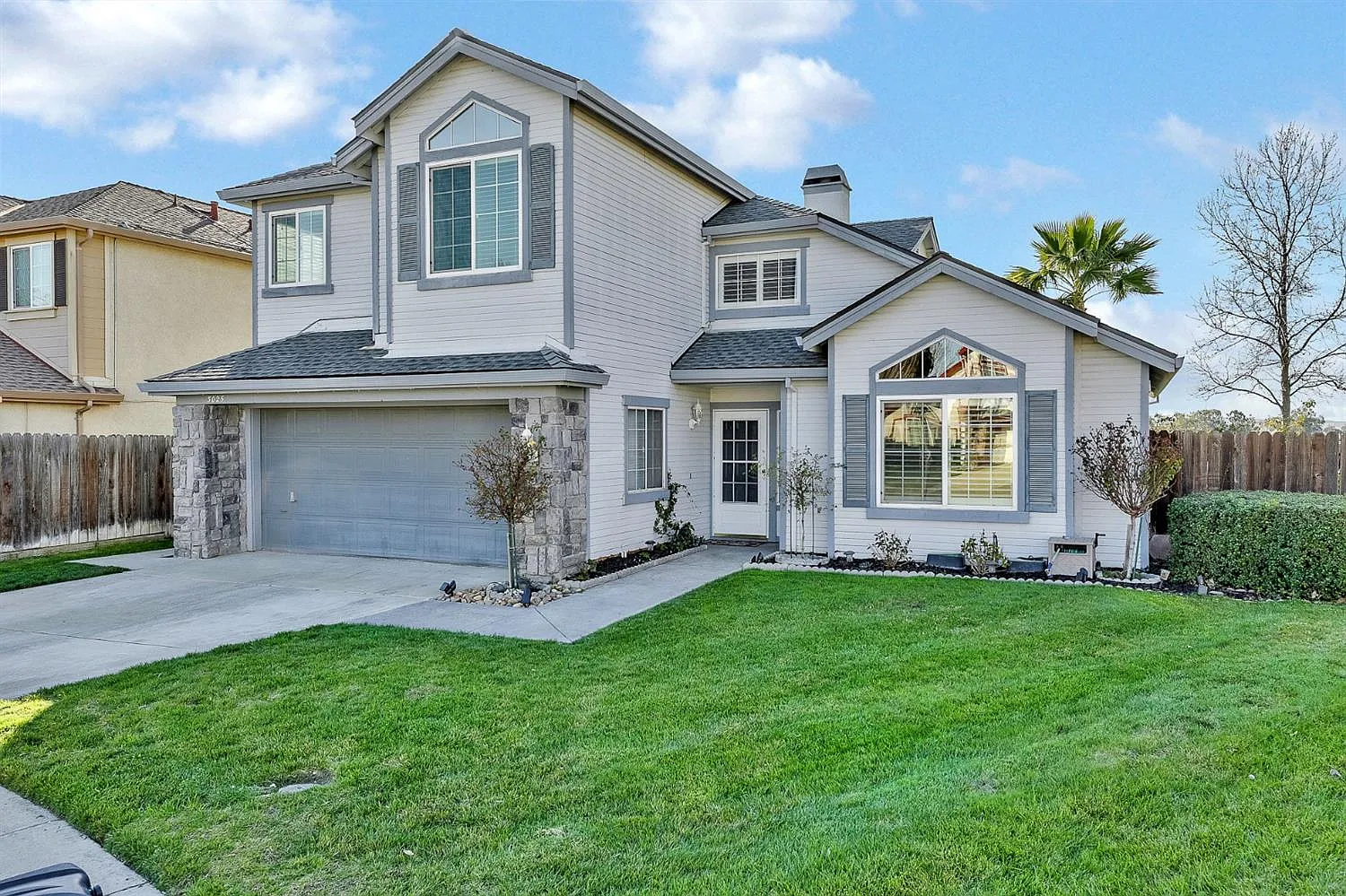 3025 Garden Ct photo 1
