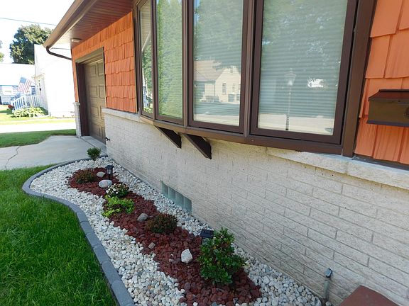 4th image of 719 Humboldt Ave