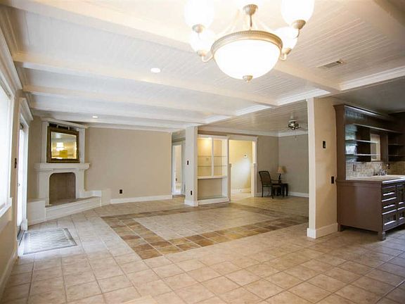 4th image of 1245 Chisholm Trl