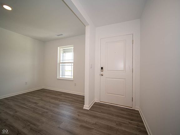 5th image of 24494 Kercheval St