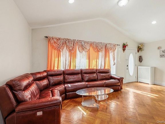 3rd image of 1667 E 51st Street