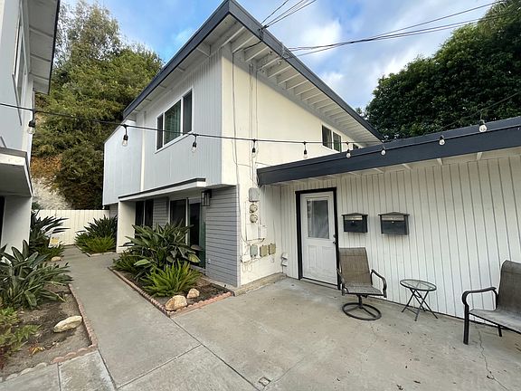 3rd image of 3782 Dove St