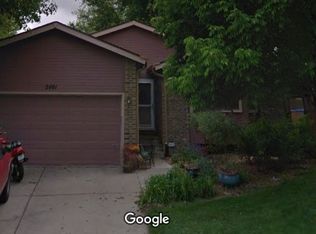 2401 Philadelphia Dr, Lincoln, NE 68521