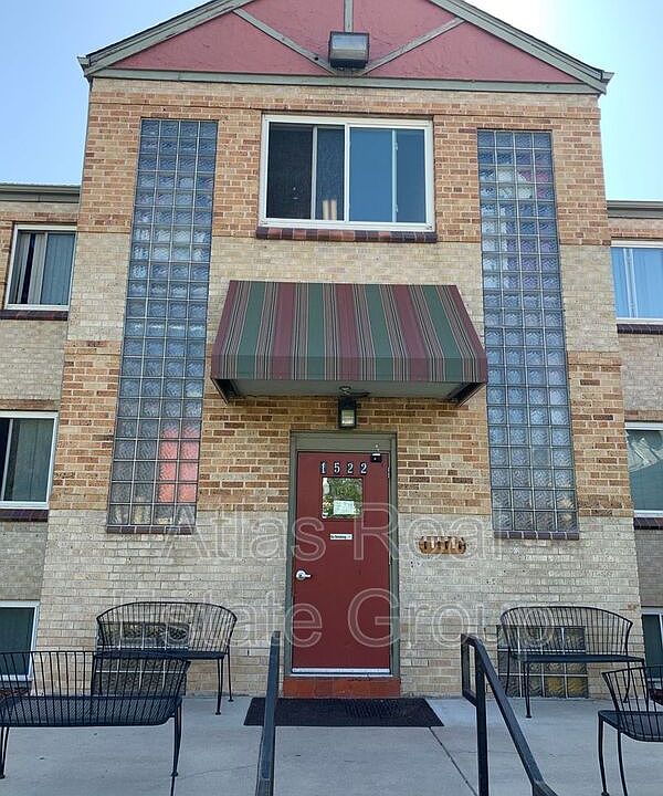 1st image of 1524 Wabash St Unit 4