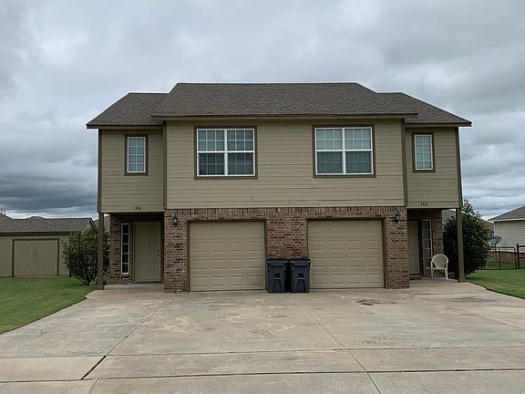 2nd image of 3405 E Fairmont Pl