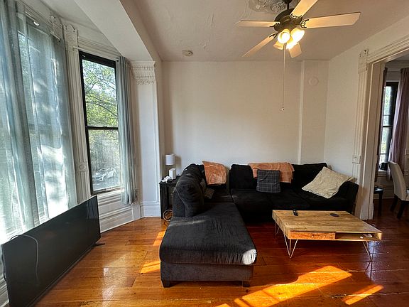 5th image of 1239 N Noble St APT 2F