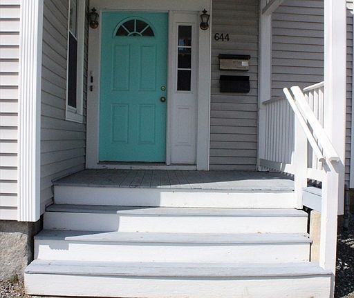 2nd image of 644 Pine St