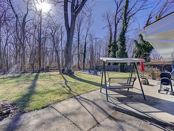 5th image of 4436 Seville Dr