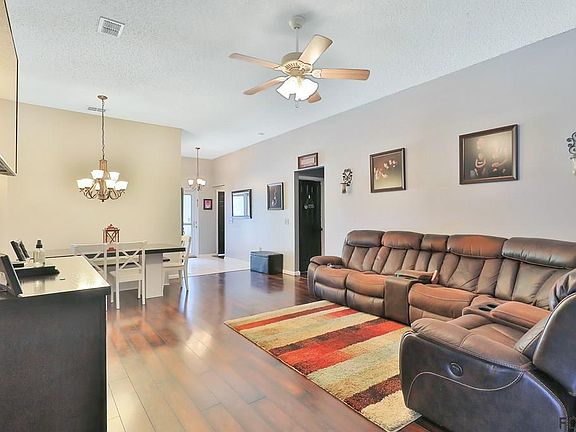 4th image of 1 Llach Ct