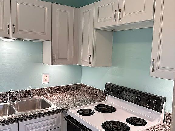 3rd image of 106 Springlake Ct #103