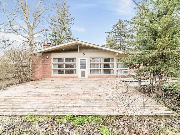 2nd image of 1201 W Beechwood Ave