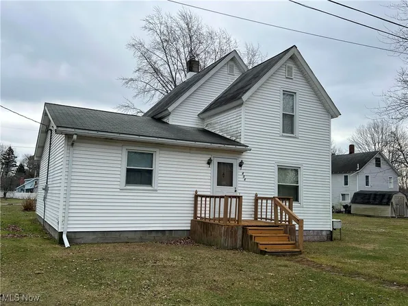 404 Viaduct St, Conneaut, OH 44030