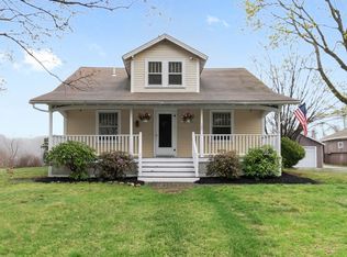 102 King St, Groveland, MA 01834