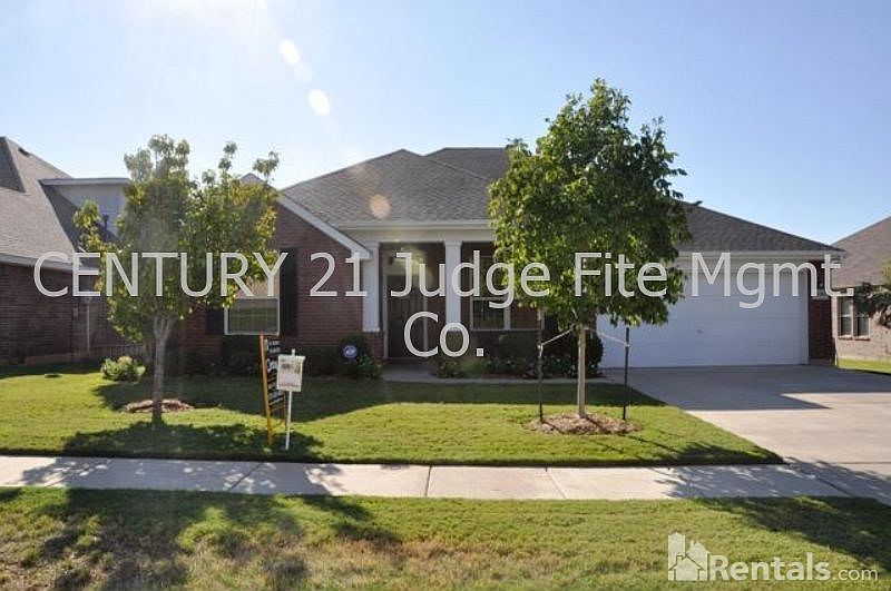1st image of 4259 Fall Creek Dr