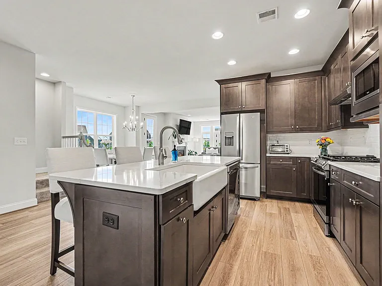 1318 Revival Dr — Photo 34