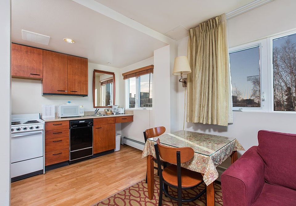1st image of 505 W 2nd Ave #104