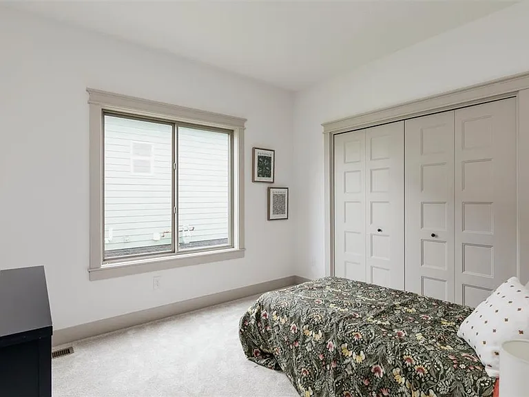 1410 NW Linda Ln — Photo 11