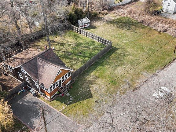 2nd image of 42 Moriches Drive