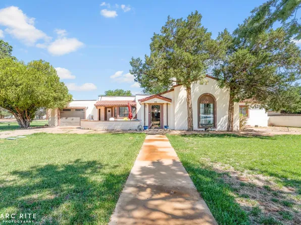 903 E Hay St, Sudan, TX 79371